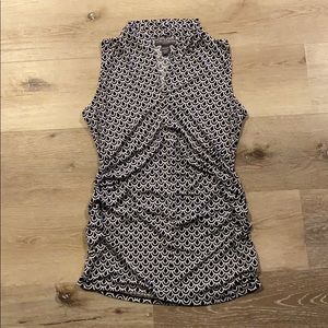 A Pea in the Pod Sleeveless Top